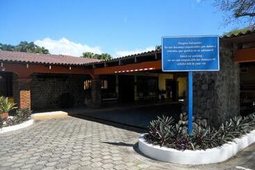 هتل Las Espuelas, Bar & Restaurant