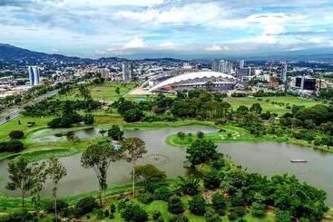 هتل Parque Del Lago Boutique