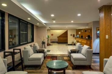 هتل Prestige Riverside Lodge Quesnel