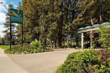 هتل Prestige Riverside Lodge Quesnel