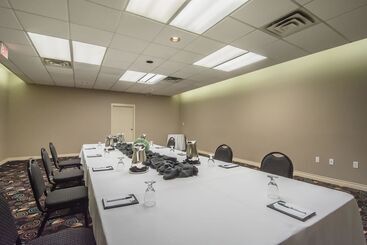 هتل Quality Inn West Edmonton