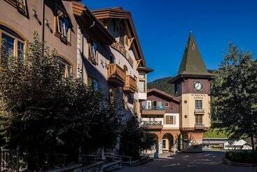 هتل Sundance Lodge