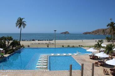 هتل Tamaca Beach Resort