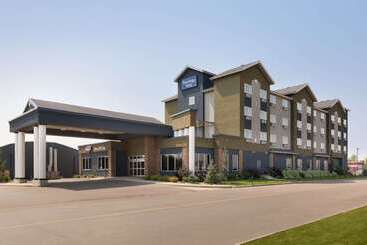 ホテル Travelodge By Wyndham Weyburn