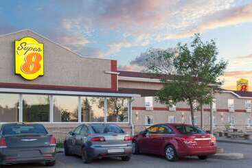 מוטל Super 8 By Wyndham Brandon Mb
