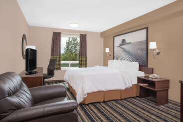 מוטל Super 8 By Wyndham Brandon Mb