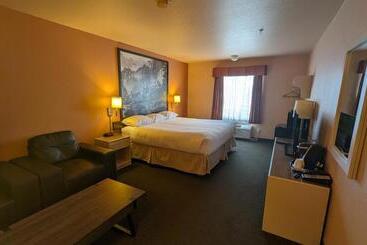 مُتل Ramada By Wyndham Cranbrook