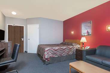 مُتل Super 8 By Wyndham Mt Hope Hamilton Intl Arpt On