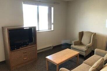 مُتل Super 8 By Wyndham Salmon Arm