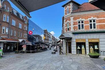 هتل Herning City