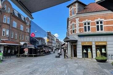هتل Herning City