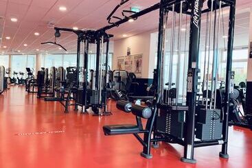هتل Herning City