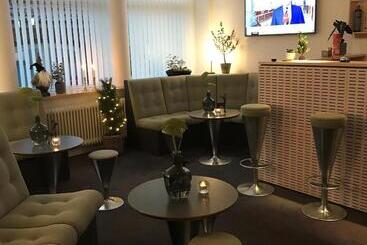 هتل Herning City