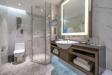 هتل Hyatt Regency Metropolitan Chongqing