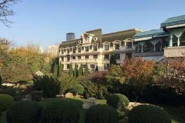 هتل Dalian Nanshan Garden