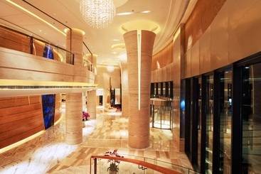هتل Hilton Shanghai City Center