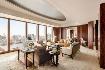 هتل Pudong Shangrila, Shanghai