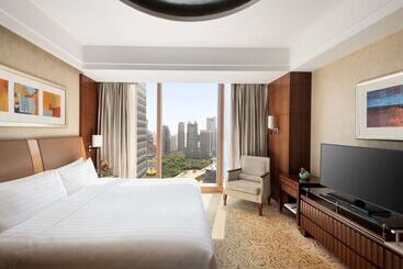 هتل Pudong Shangrila, Shanghai