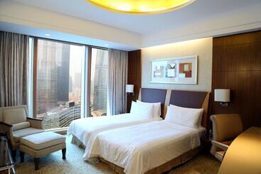 هتل Pudong Shangrila, Shanghai