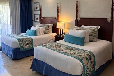 استراحتگاه Jewel Palm Beach