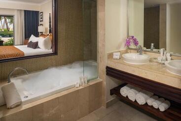 استراحتگاه Jewel Palm Beach