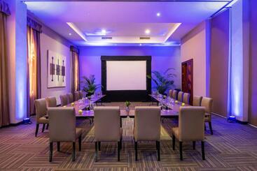 استراحتگاه Jewel Palm Beach
