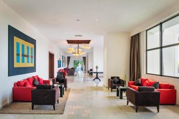 استراحتگاه Jewel Palm Beach