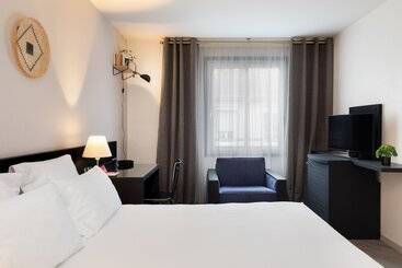 هتل Hôtel Chromatics & Restaurant Hill Club By Happyculture