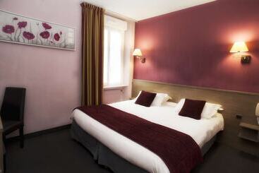 Brit Hotel Le Surcouf