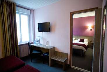 Brit Hotel Le Surcouf