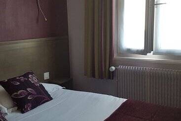 Brit Hotel Le Surcouf