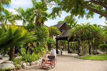Doubletree Resort By Hilton Hotel Fiji   Sonaisali Island