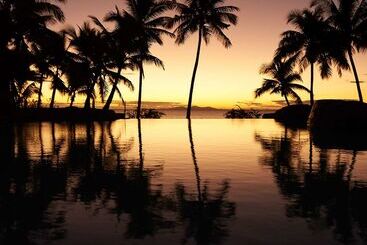 Doubletree Resort By Hilton Hotel Fiji   Sonaisali Island