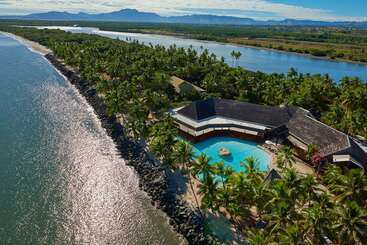 Doubletree Resort By Hilton Hotel Fiji   Sonaisali Island