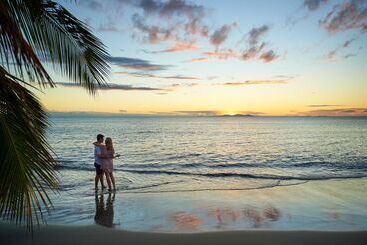 Doubletree Resort By Hilton Hotel Fiji   Sonaisali Island