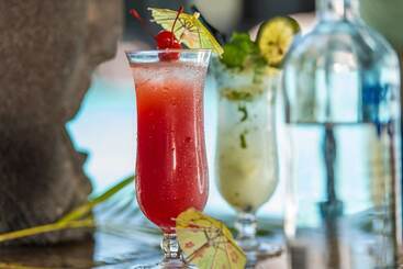 Doubletree Resort By Hilton Hotel Fiji   Sonaisali Island