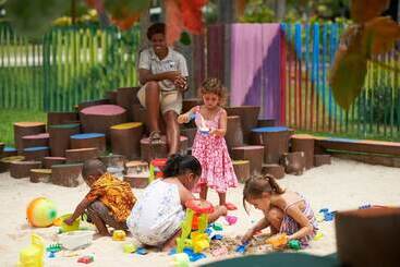 Doubletree Resort By Hilton Hotel Fiji   Sonaisali Island