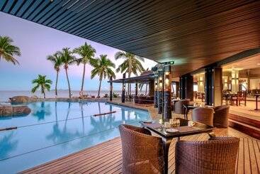 Doubletree Resort By Hilton Hotel Fiji   Sonaisali Island