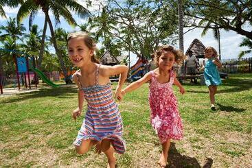 Doubletree Resort By Hilton Hotel Fiji   Sonaisali Island