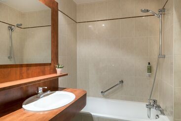 هتل Hôtel Le Beaugency