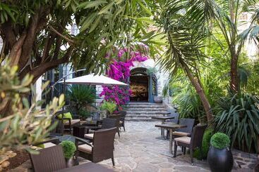 هتل Best Western Plus La Corniche