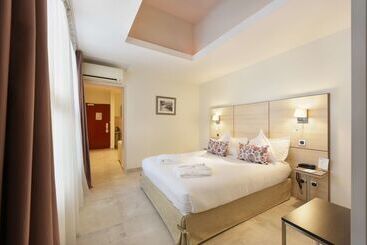 هتل Best Western Plus La Corniche