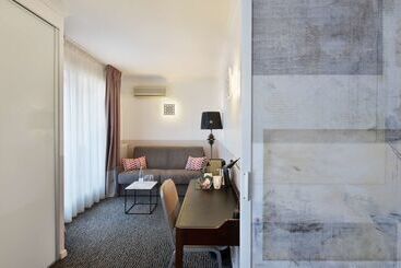 هتل Best Western Plus La Corniche