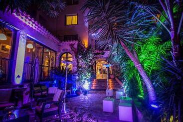 هتل Best Western Plus La Corniche