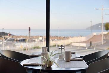 هتل Best Western Plus La Corniche