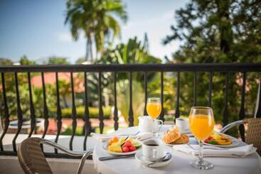 هتل Bluebay Villas Doradas - Adults Only - All Inclusive