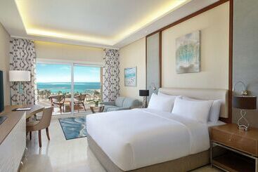هتل Hilton Hurghada Plaza