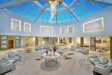 هتل Hilton Hurghada Plaza