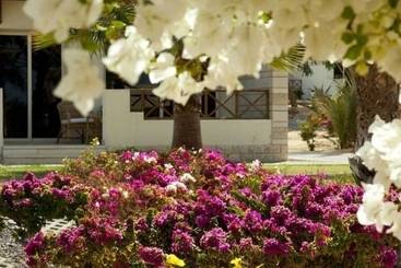 هتل Hurghada Coral Beach