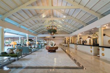 هتل Iberostar Waves Punta Cana